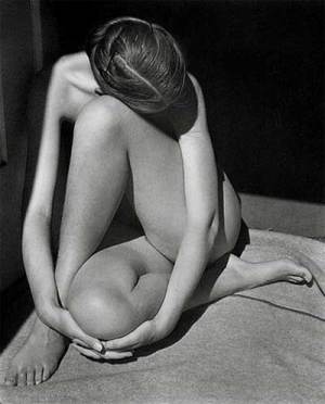Nude woman - Edward Weston Nude woman - Edward Weston